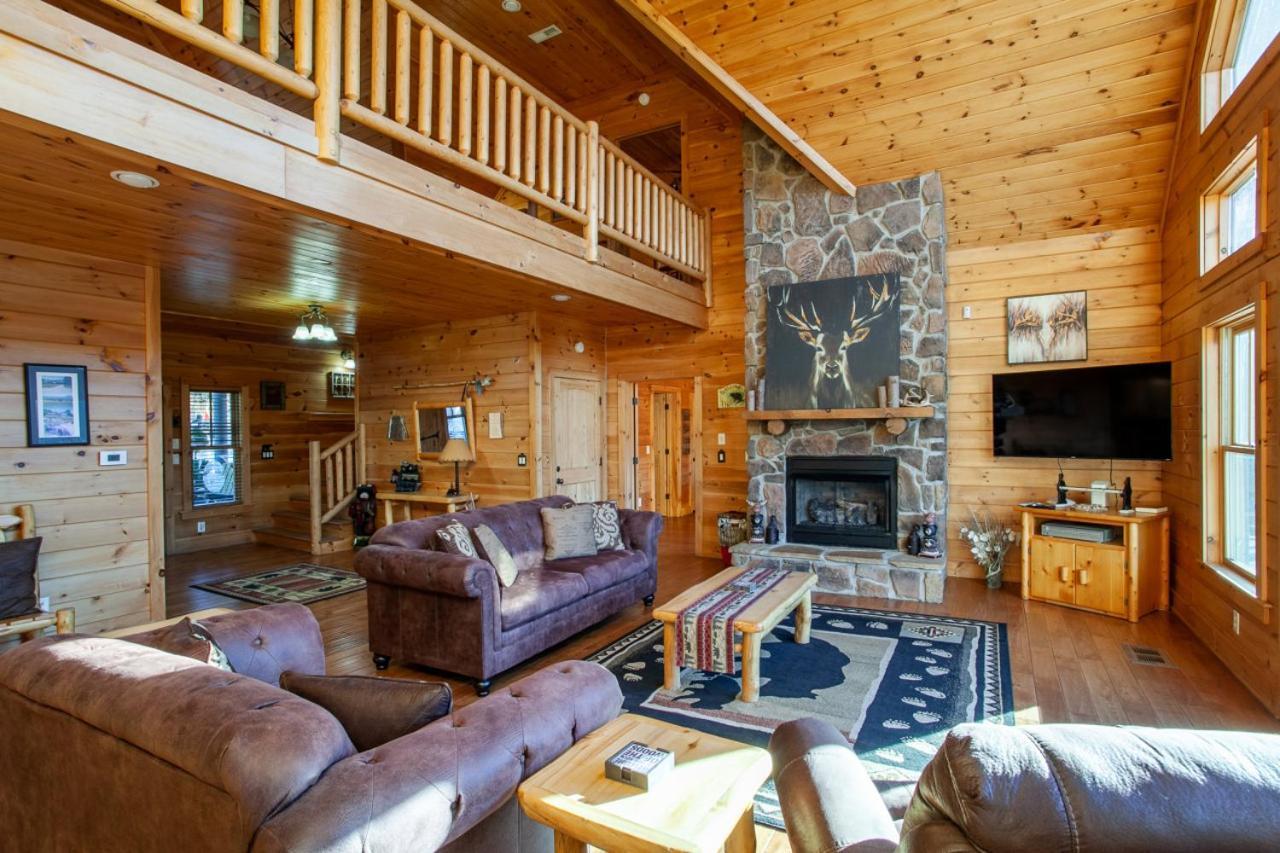 Black Bear Reserve - Mtn View, Hot Tub, Game Room Sevierville Exteriör bild