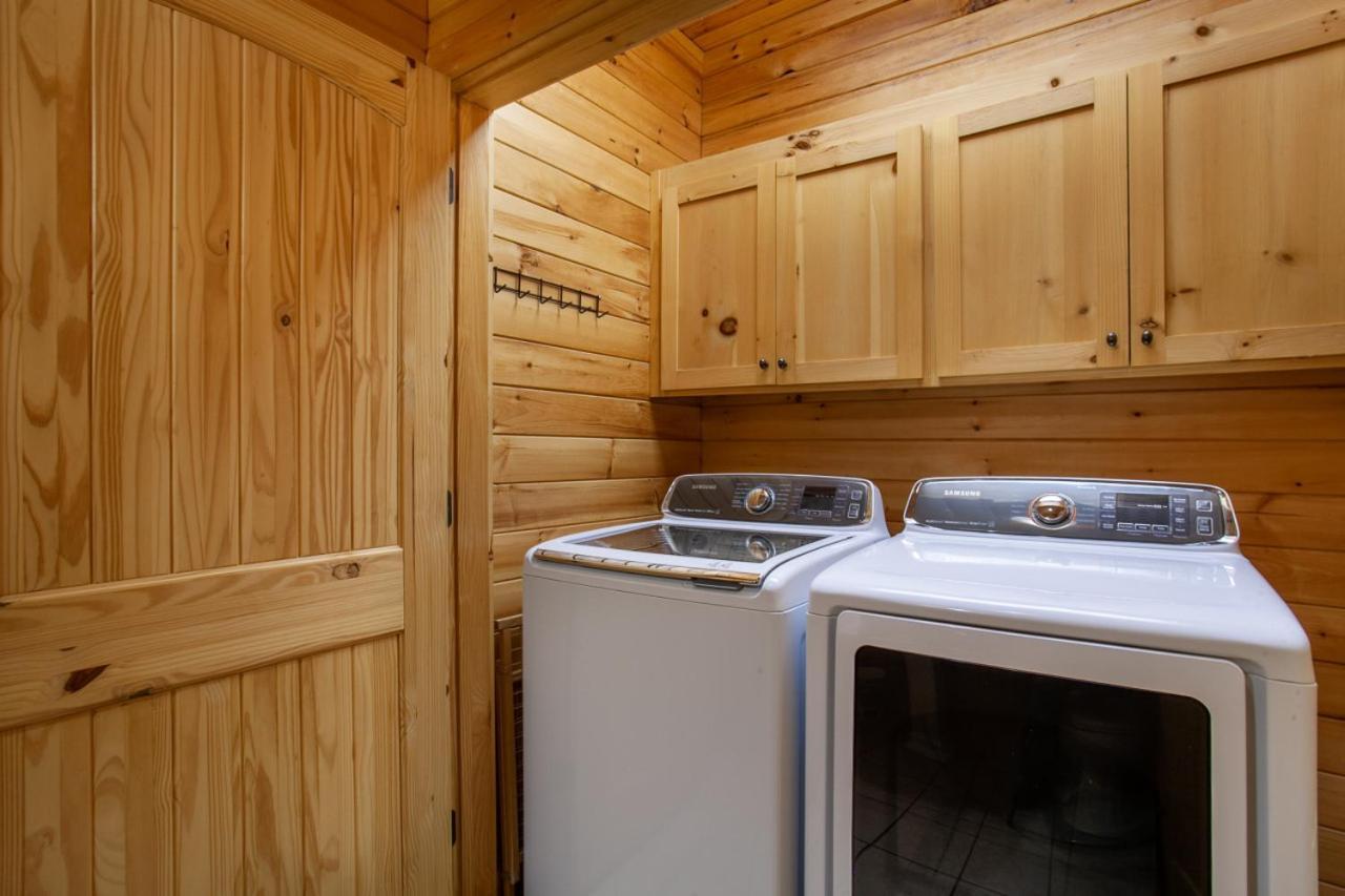 Black Bear Reserve - Mtn View, Hot Tub, Game Room Sevierville Exteriör bild