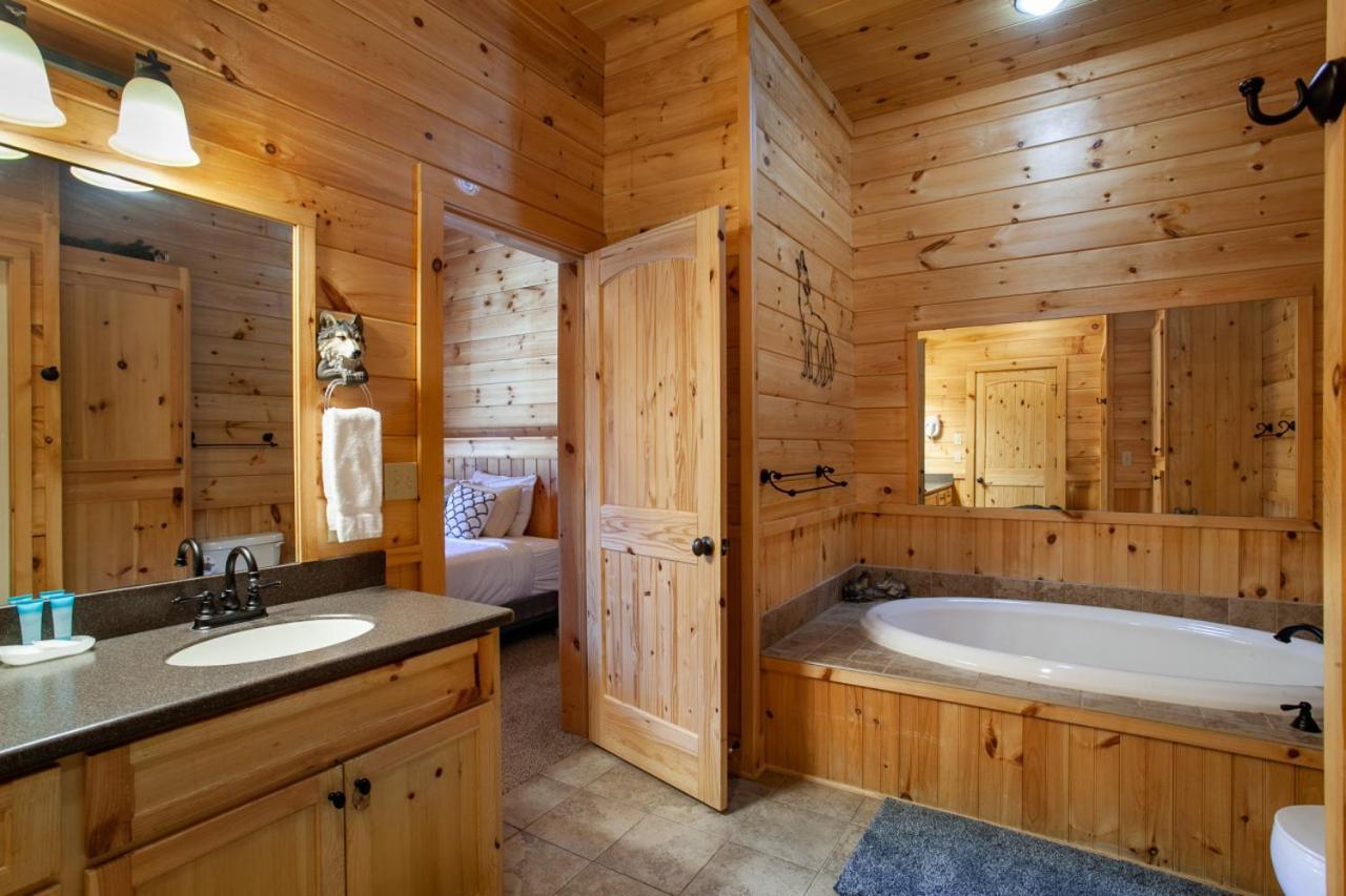 Black Bear Reserve - Mtn View, Hot Tub, Game Room Sevierville Exteriör bild