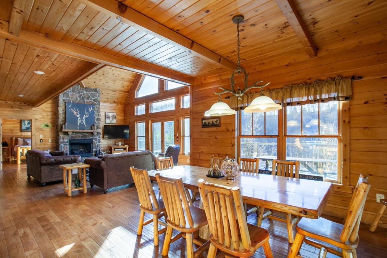 Black Bear Reserve - Mtn View, Hot Tub, Game Room Sevierville Exteriör bild