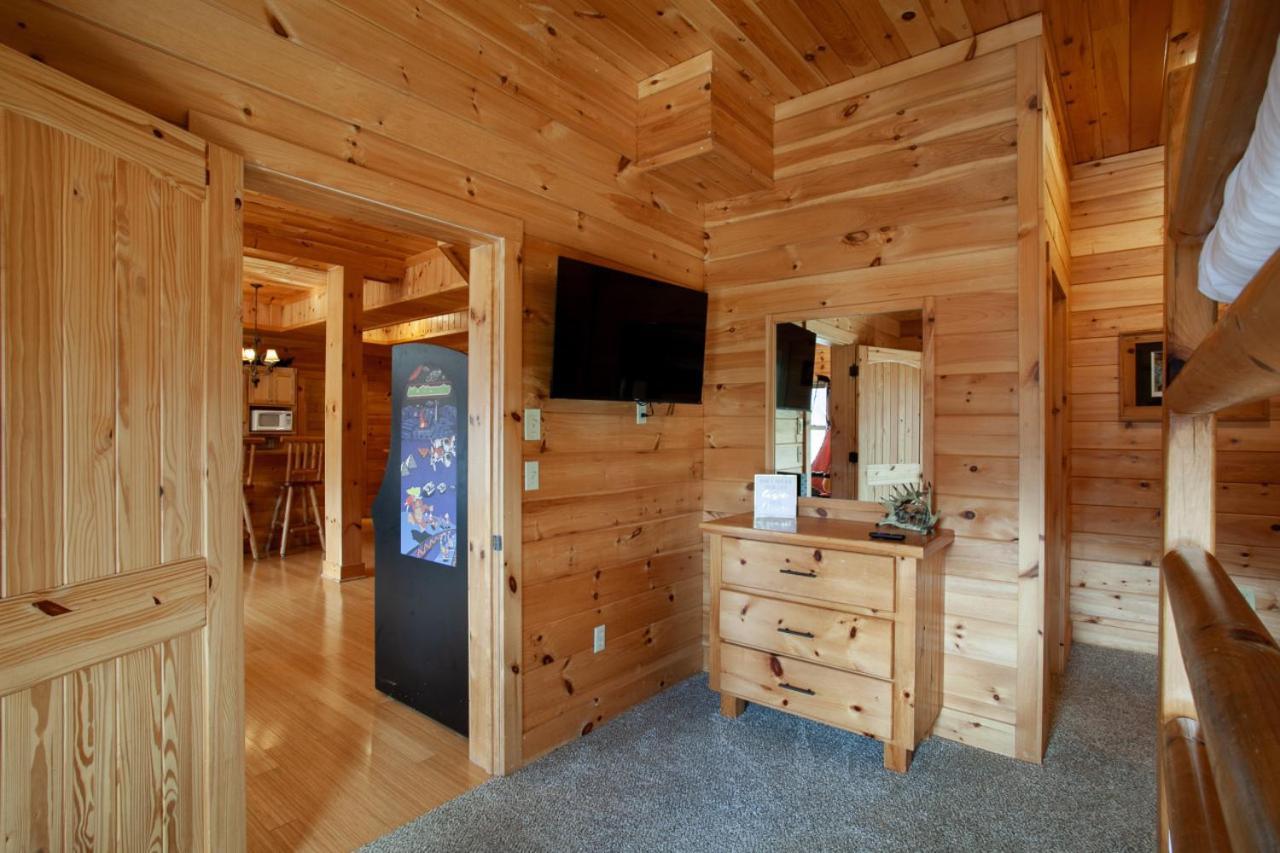 Black Bear Reserve - Mtn View, Hot Tub, Game Room Sevierville Exteriör bild