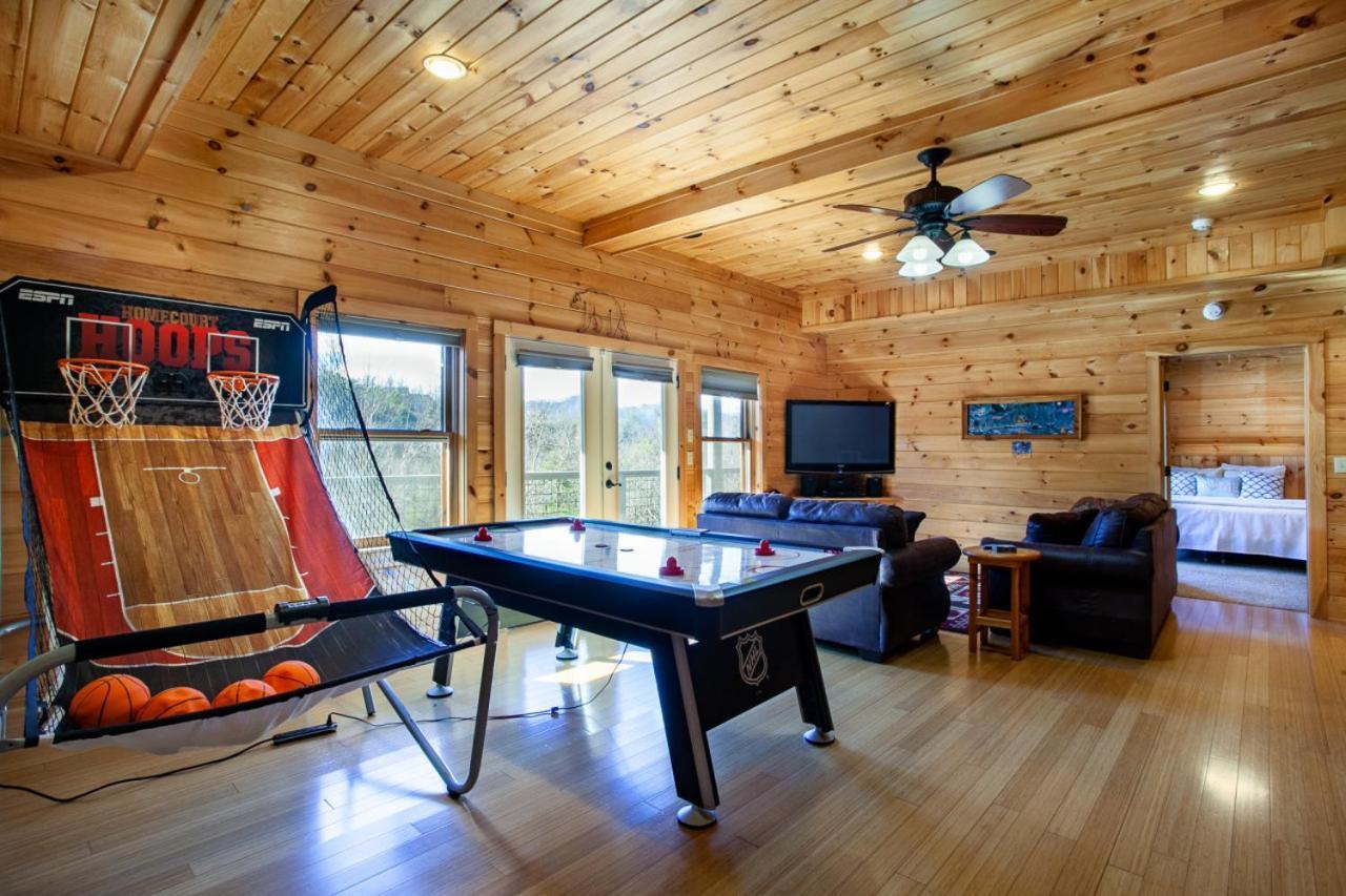 Black Bear Reserve - Mtn View, Hot Tub, Game Room Sevierville Exteriör bild